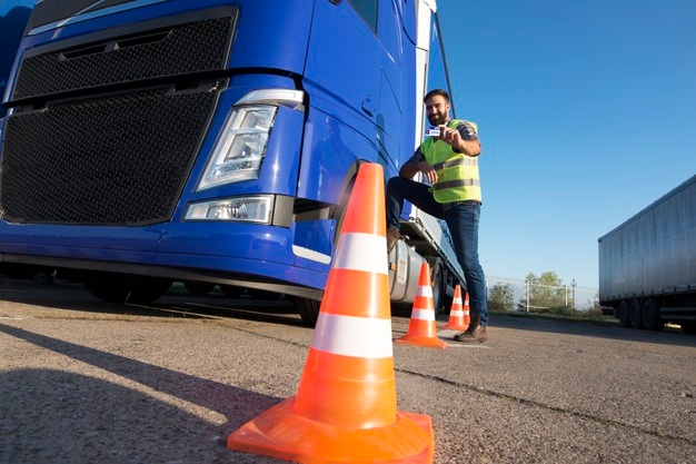 GmbH Gesellschaftszweck – Unternehmensgegenstand: Fahrschulen Fahrschulwesen in Deutschland Fahrschulwesen in der Schweiz Fahrschulwesen in Frankreich AusrÃÂ¼stung von Fahrschulwagen   NavigationsmenÃÂ¼  aus Mannheim